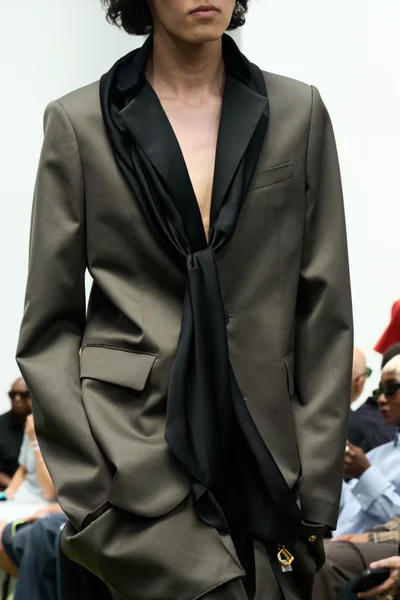 Look 52